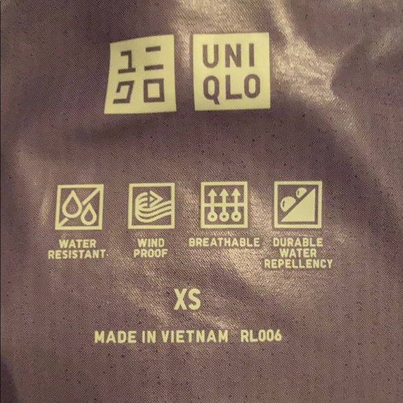 GUC Ultra Light Uniqlo Windbreaker - Picture 4 of 6